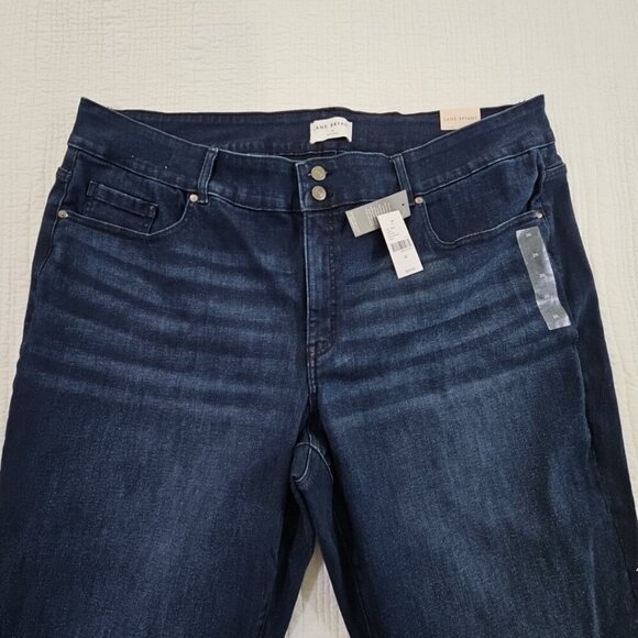 Lane Bryant Mid Rise Flare Stretch Blue Jeans Women's Plus Size 26 NWT MSRP $89 - Picture 3 of 16